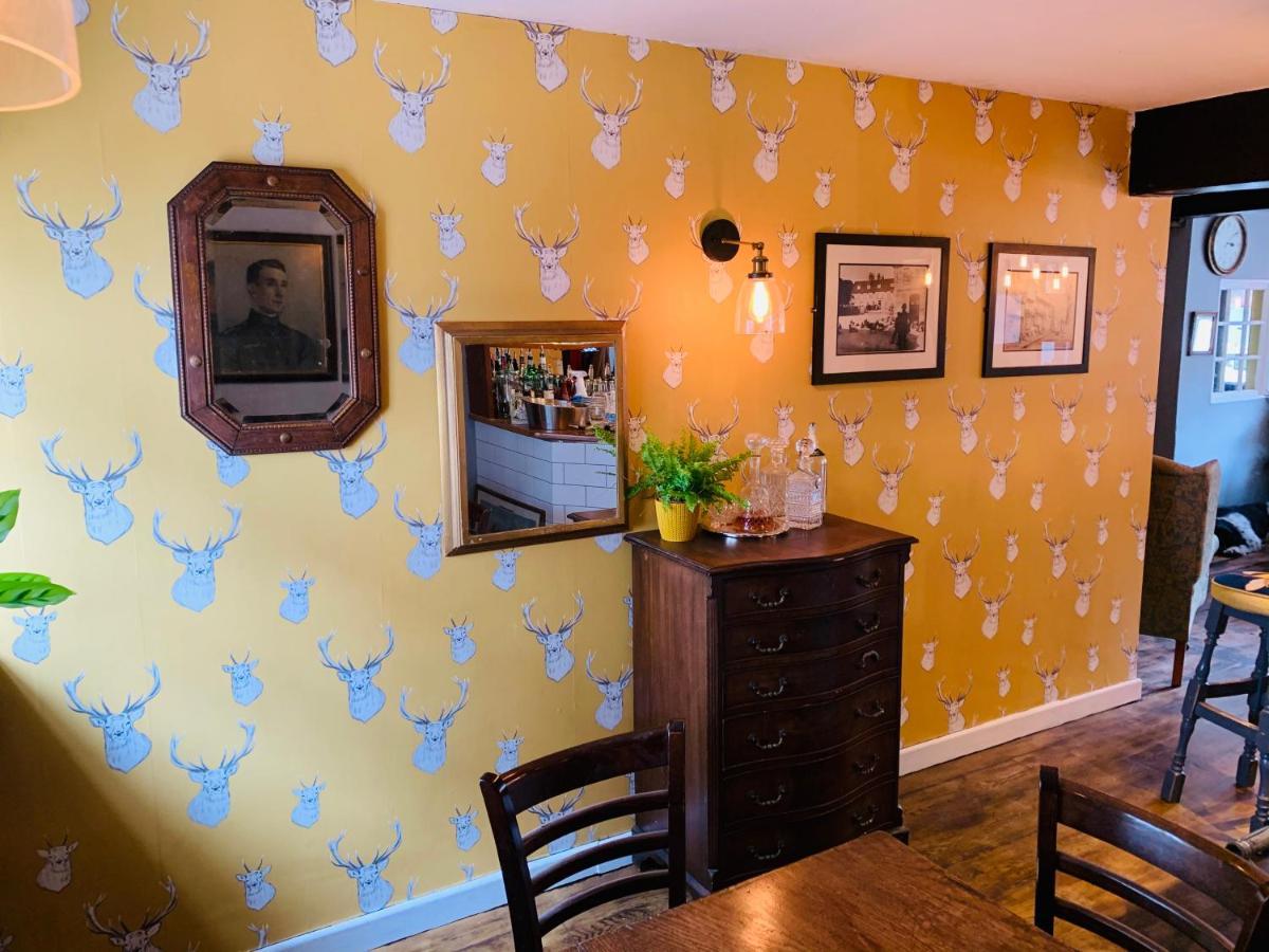 The Swan Inn Midhurst Bagian luar foto