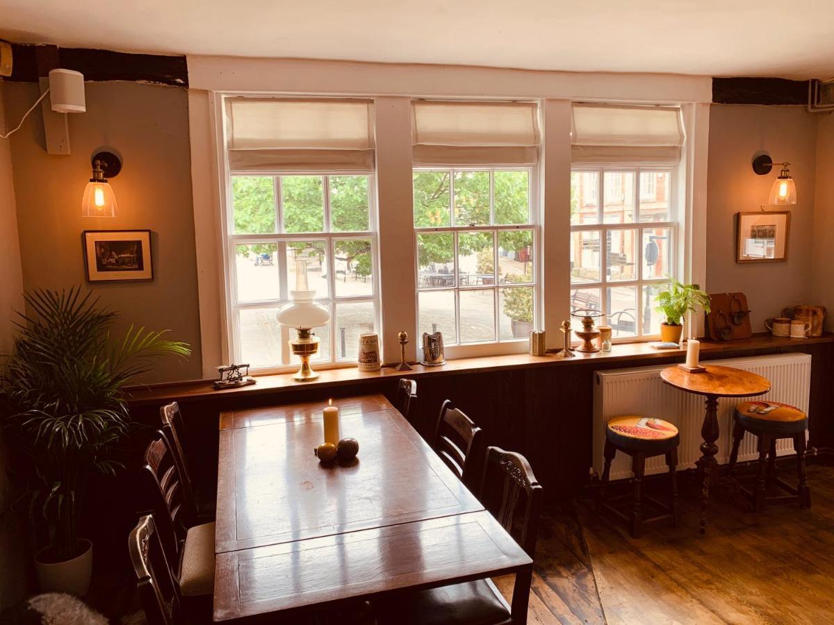 The Swan Inn Midhurst Bagian luar foto