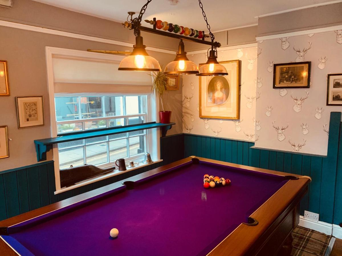 The Swan Inn Midhurst Bagian luar foto