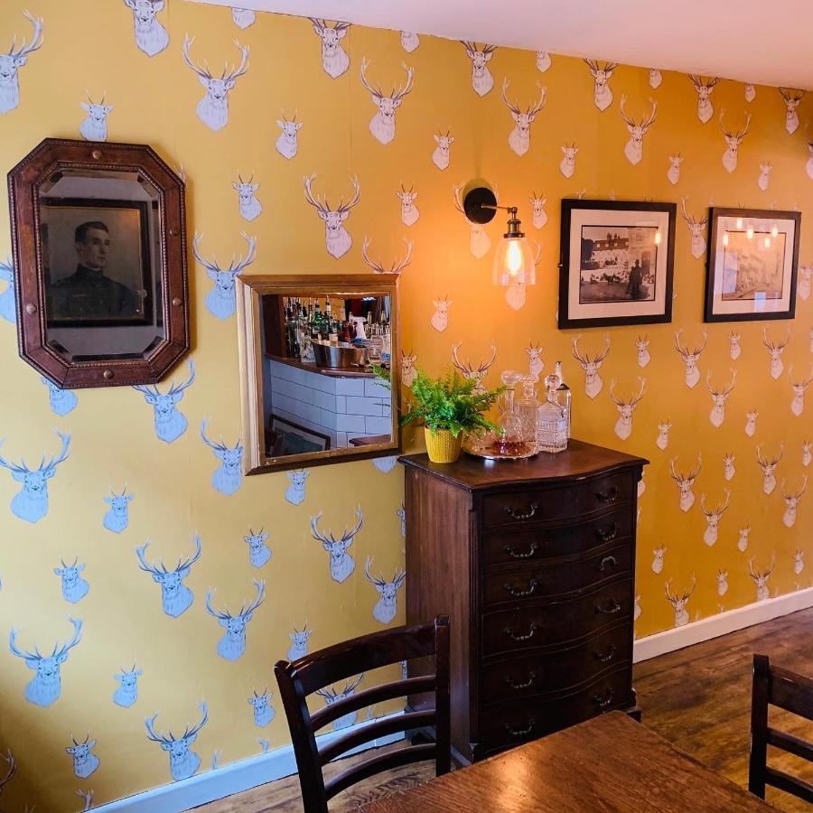 The Swan Inn Midhurst Bagian luar foto