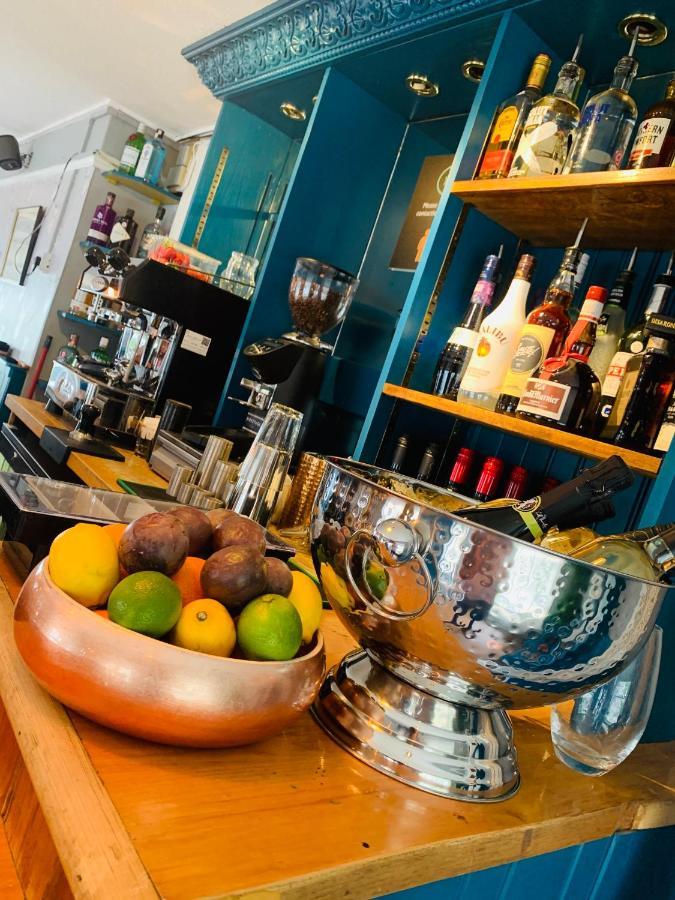 The Swan Inn Midhurst Bagian luar foto