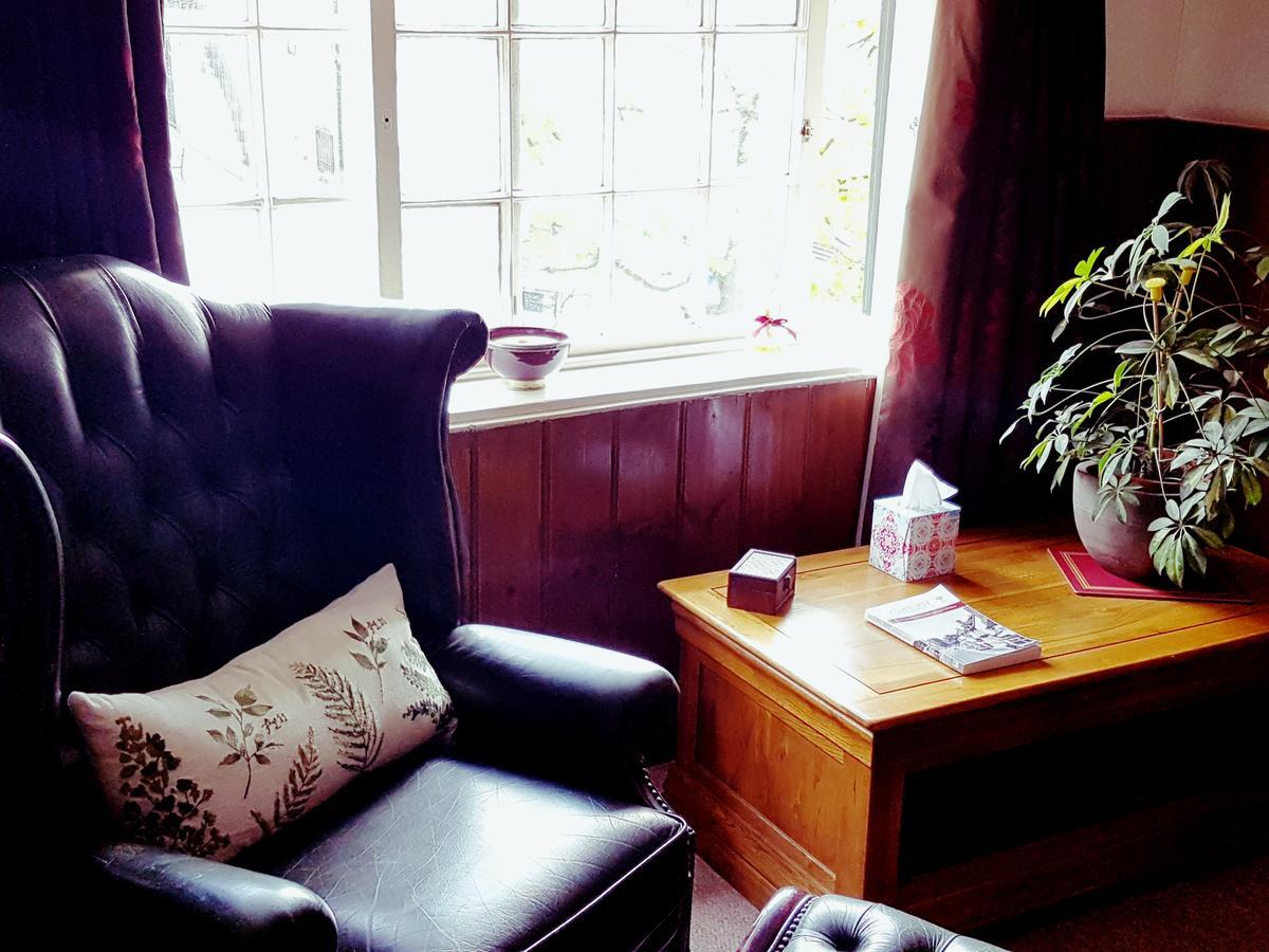 The Swan Inn Midhurst Bagian luar foto